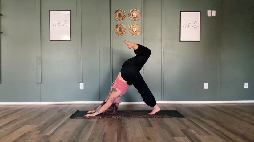 45 minute Vinyasa Flow w/deep stretch